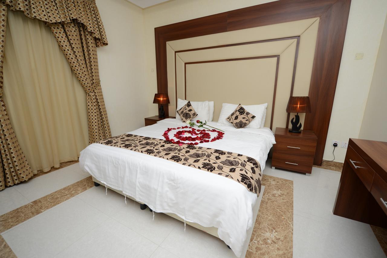 Hotelier Suites Rijád Exteriér fotografie